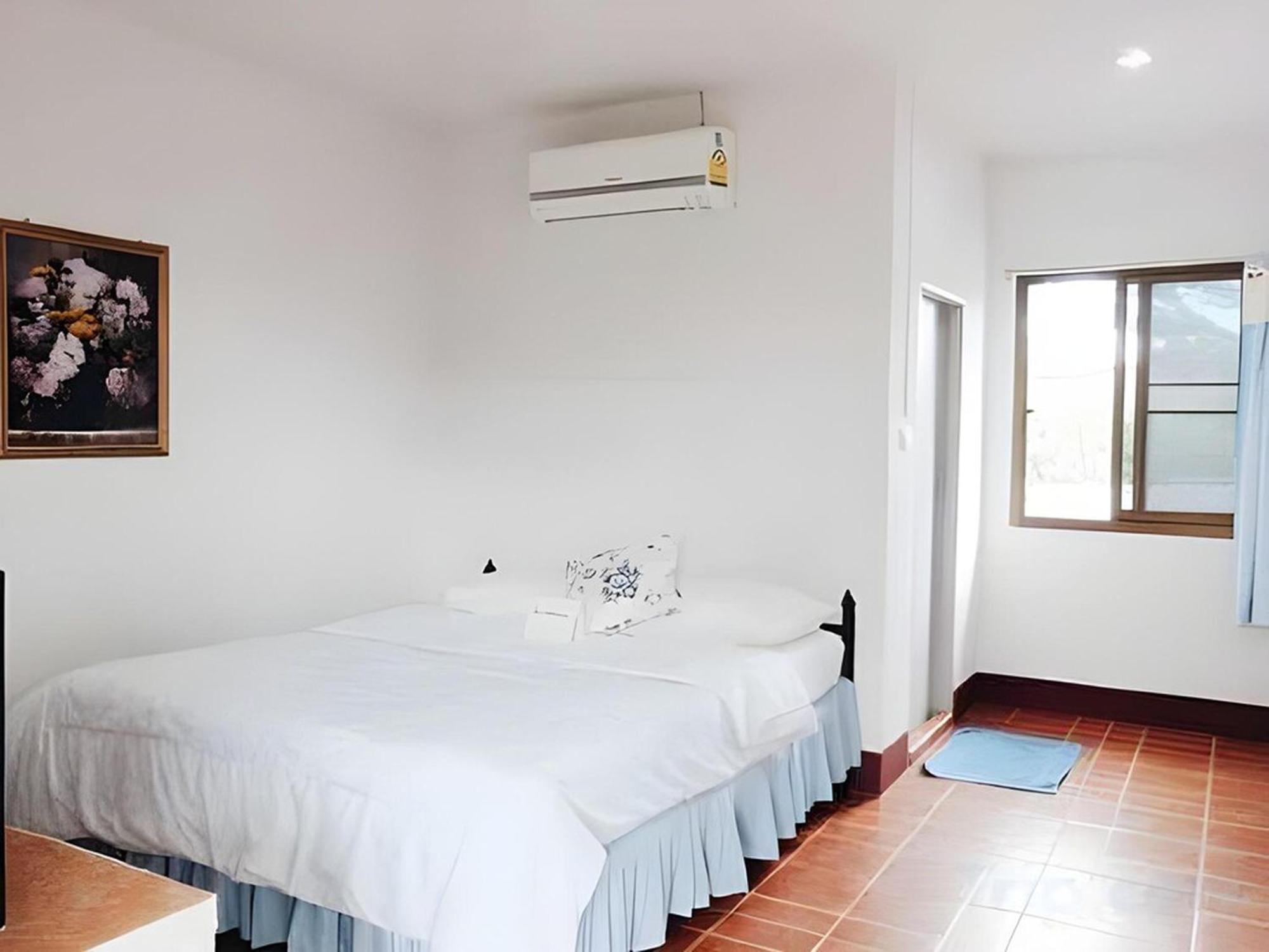 Hotel Baan Nuk Anong à Chiang Rai Extérieur photo